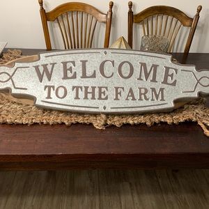 Metal farmhouse sign